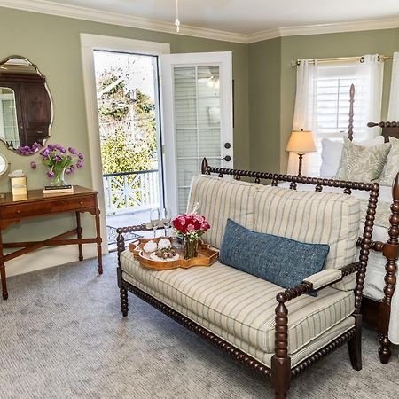 White Doe Inn Bed & Breakfast Manteo Exterior photo